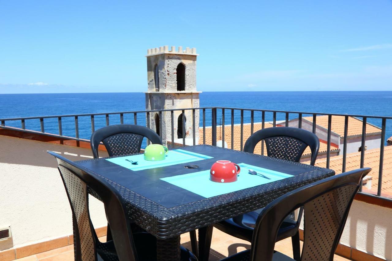 Вилла Terrazza Piazzetta Piazza Francesco Crispi Чефалу Экстерьер фото